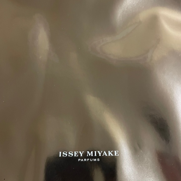 2x TOTE BAGS Givenchy & Issey Miyake PARFUMS PROMO BAGS!Rare Items FREE SHIPPING - Picture 5 of 7